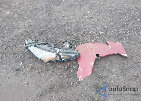 2023 Toyota Highlander Xle z USA, uszkodzony, nr VIN 5TDKDRBH3PS037474